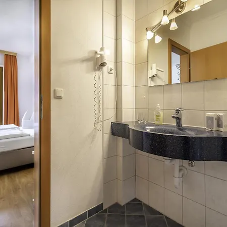 In Neustift Near Lift, Cleaning Included * Neustift im Stubaital